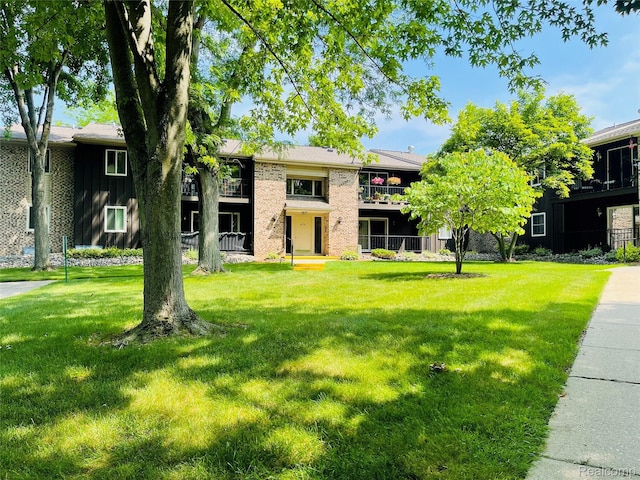 6131 Western Dr Unit 45, Saginaw, MI 48638 - photo 1