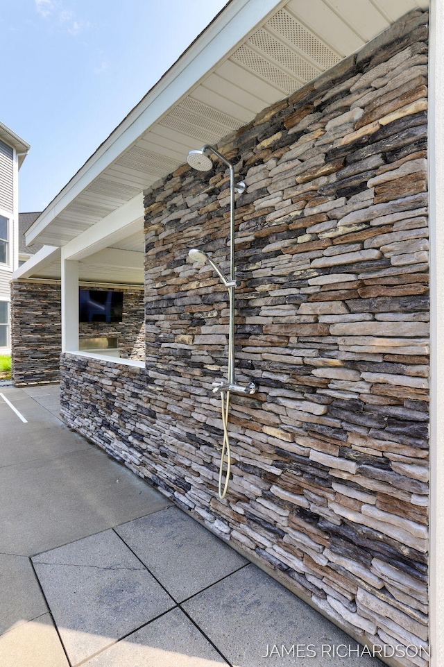 12974 Boulderway Trl, Grand Haven, MI 49417 - view of patio