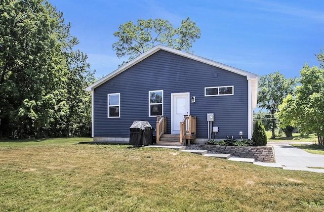 765 S Haven Pl, South Haven, MI 49090 - back of property featuring a lawn