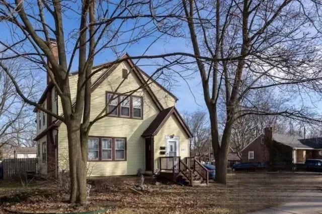 147 Draper Ave, Waterford, MI 48328 - view of front of house