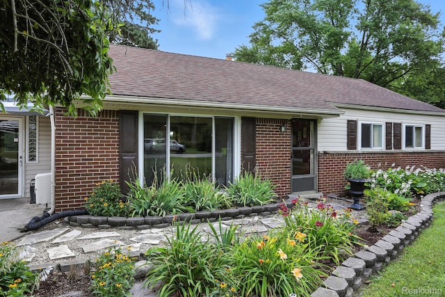 37772 Ingleside St, Clinton Township, MI 48036 - photo 1