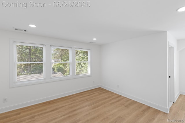 1590 Chapin Ave, Birmingham, MI 48009 - spare room featuring healthy amount of natural light, light wood finished floors, and recessed lighting