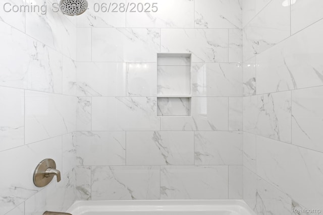 1590 Chapin Ave, Birmingham, MI 48009 - bathroom with shower / bathtub combination