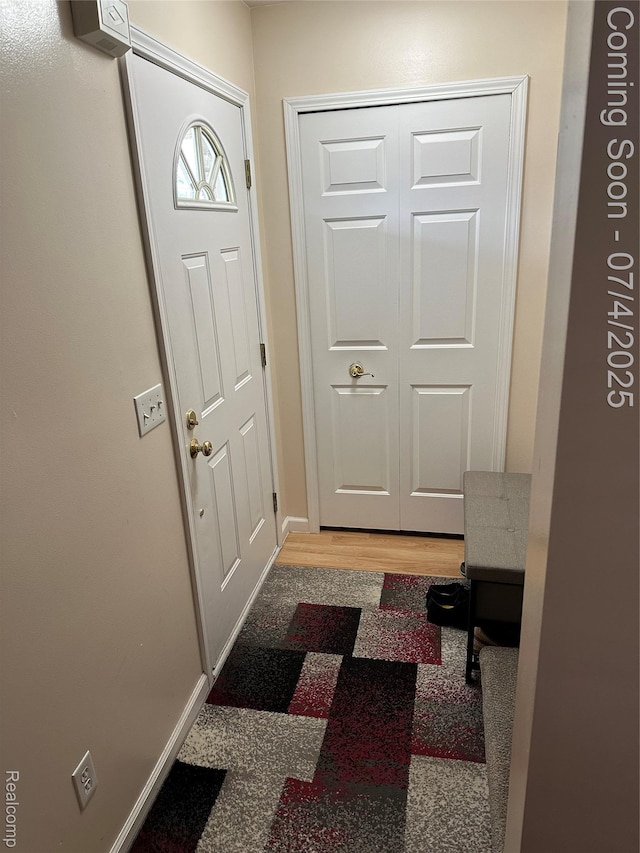 19754 E 14 Mile Rd, Roseville, MI 48066 - entrance foyer featuring baseboards and light wood finished floors