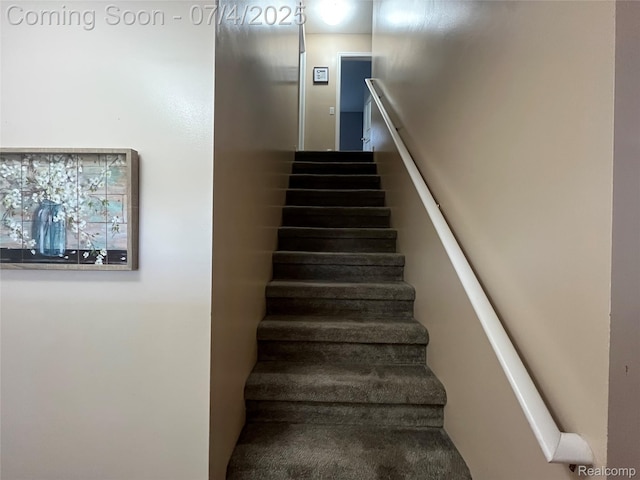 19754 E 14 Mile Rd, Roseville, MI 48066 - view of stairway