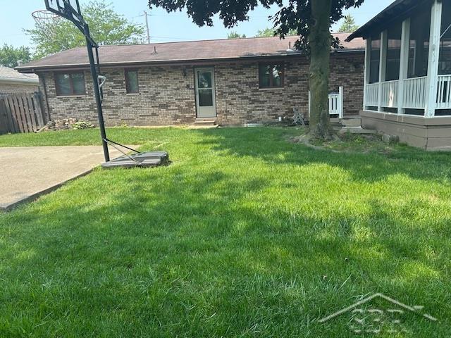 1337 Woodside St, Saginaw, MI 48601 - photo 2