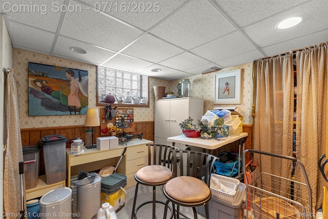 21280 Mada Ave, Southfield, MI 48075 - bar area with wallpapered walls, a drop ceiling, wainscoting, and recessed lighting