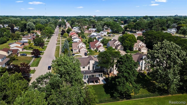 25893 Golf Pointe Dr, Southfield, MI 48075 - aerial perspective of suburban area featuring a tree filled landscape