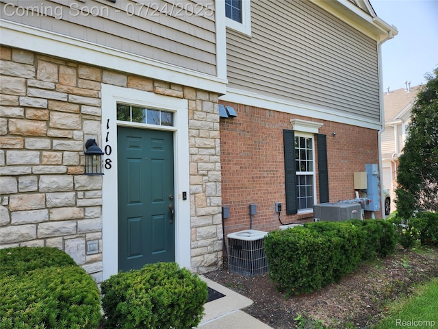 1108 Alameda Blvd, Troy, MI 48085 - photo 2