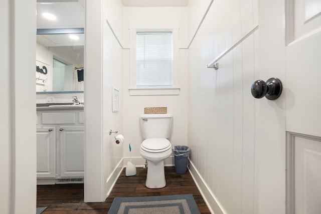 10520 Maple Xing, Canadian Lakes, MI 49346 - bathroom featuring wood finished floors and vanity