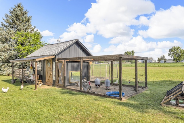 13451 S Waldron Rd, Waldron, MI 49288 - view of poultry coop featuring a yard