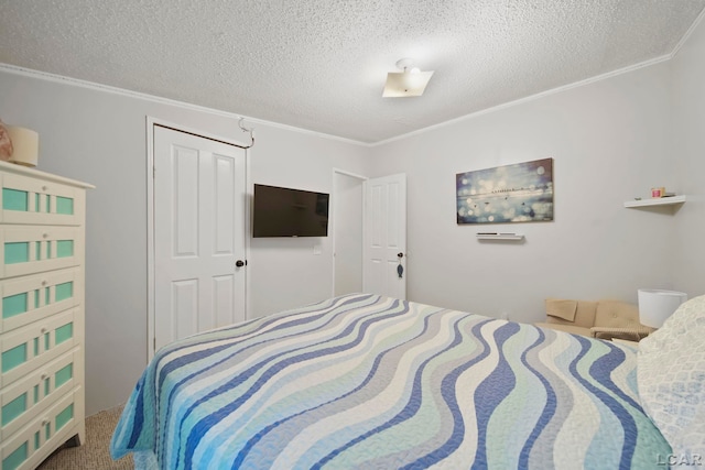 5390 Parkwood Ct, Manitou Beach, MI 49253 - bedroom with ornamental molding, a textured ceiling, and carpet flooring