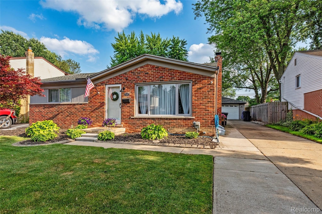 31789 Penn Ave, Livonia, MI 48150 - photo 1