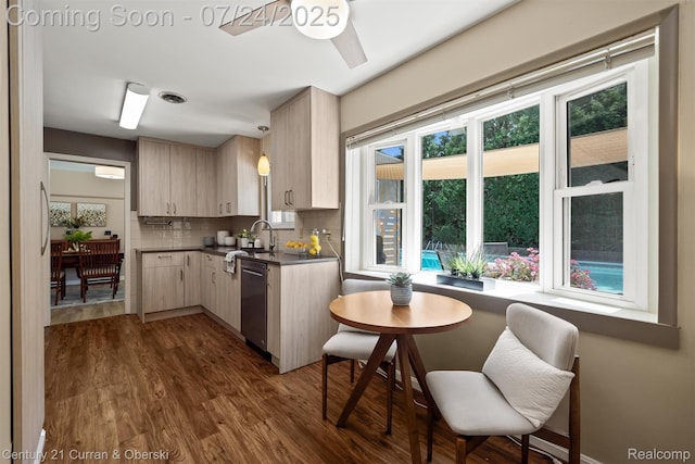 46455 W Ann Arbor Trl, Plymouth, MI 48170 - photo 15
