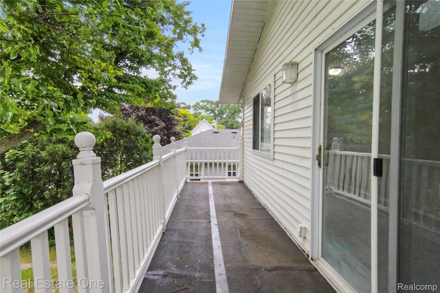 3321 Stone St, Port Huron, MI 48060 - view of balcony
