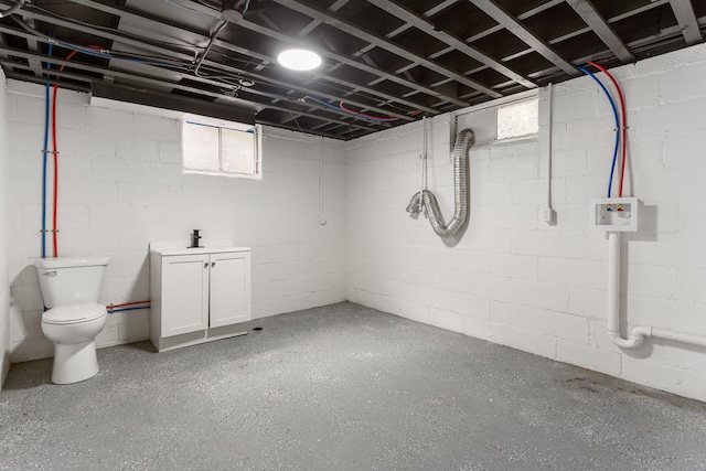 1680 Kalamazoo Ave SE, Grand Rapids, MI 49507 - below grade area with a sink