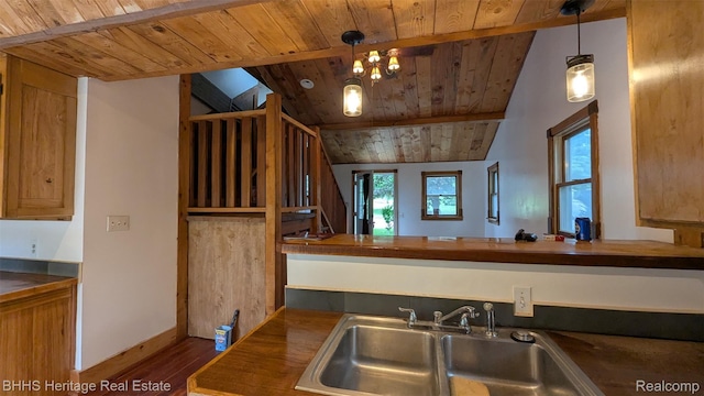 909 S Michigan Ave, Howell, MI 48843 - photo 6