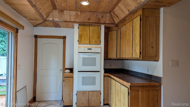 909 S Michigan Ave, Howell, MI 48843 - photo 5