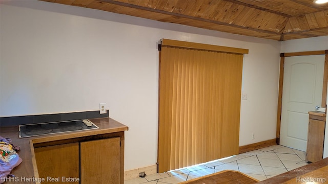 909 S Michigan Ave, Howell, MI 48843 - photo 10
