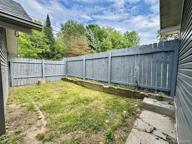 4915 Clarkston Rd, Clarkston, MI 48348 - view of fenced backyard