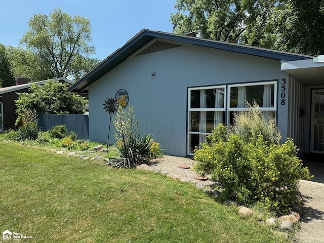 3508 Briarwood Dr, Flint, MI 48507 - photo 2