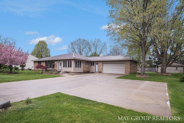 1246 Forest Hollow Ct SE, Grand Rapids, MI 49546 - photo 2