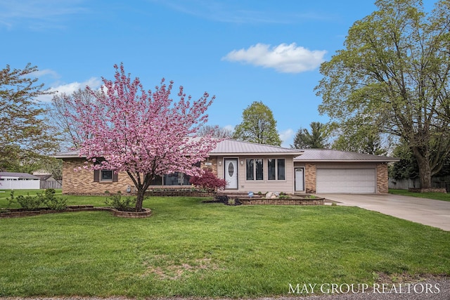 1246 Forest Hollow Ct SE, Grand Rapids, MI 49546 - photo 1
