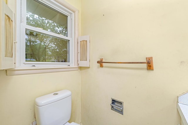 1129 Par 4 Cir, Kalamazoo, MI 49008 - half bath with toilet
