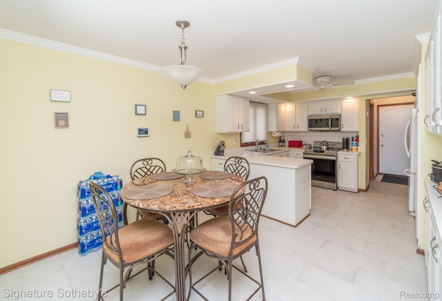 25759 Hunt Club Blvd, Farmington, MI 48335 - dining area featuring ornamental molding and a ceiling fan