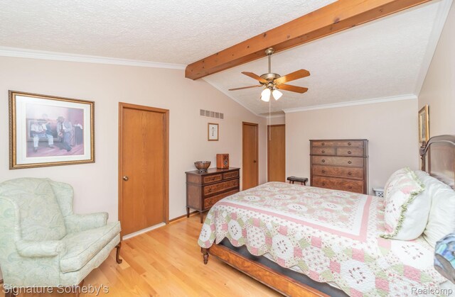 25759 Hunt Club Blvd, Farmington, MI 48335 - bedroom with light wood finished floors, a textured ceiling, a ceiling fan, and ornamental molding
