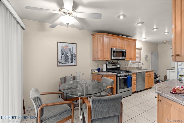 26411 W Warren St, Dearborn Heights, MI 48127 - photo 6
