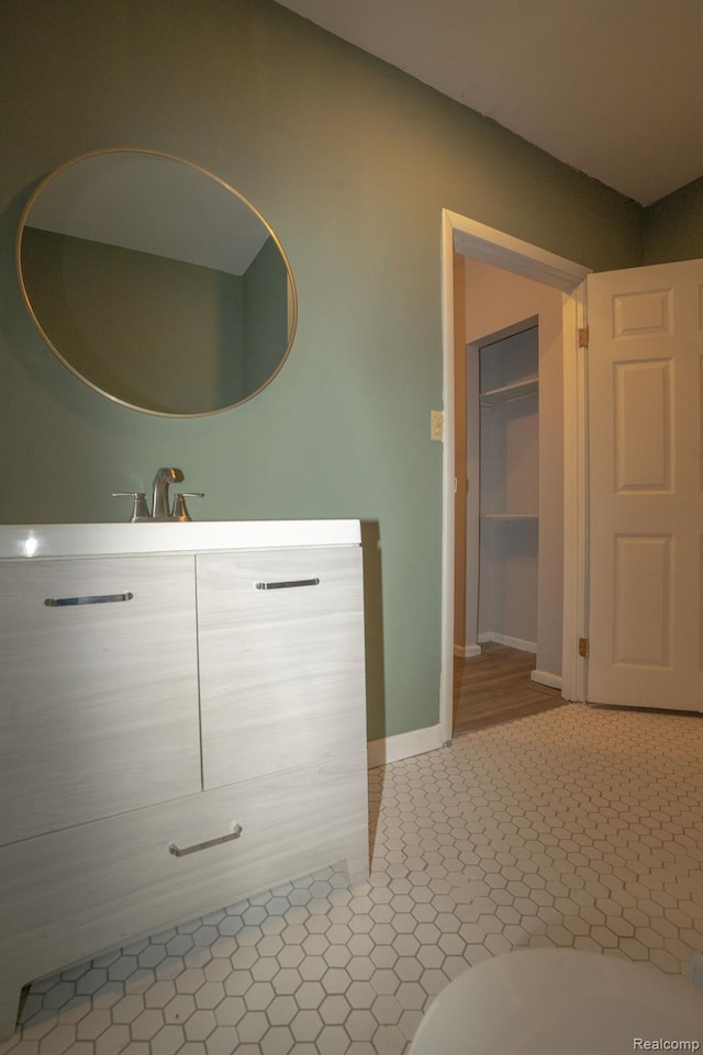 1005 Bacon St, Monroe, MI 48161