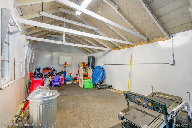 9309 Newburgh Rd, Livonia, MI 48150 - view of garage
