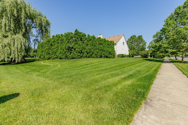 2683 Mystic Dr, Ann Arbor, MI 48103 - view of grassy yard