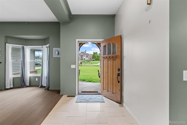 11068 Meadowview Dr, Goodrich, MI 48438 - foyer entrance featuring plenty of natural light