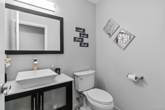 11068 Meadowview Dr, Goodrich, MI 48438 - bathroom with baseboards and vanity