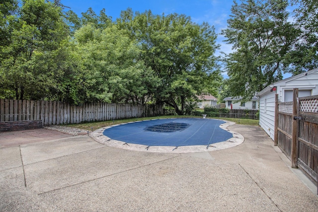1115 Reycraft Dr, Kalamazoo, MI 49001 - view of pool with a fenced backyard and a patio area