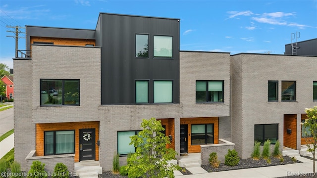 3307 Cochrane St, Detroit, MI 48208 - photo 2
