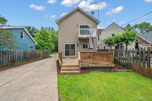 366 Marshall St, Ferndale, MI 48220 - rear view of property with driveway and a wooden deck