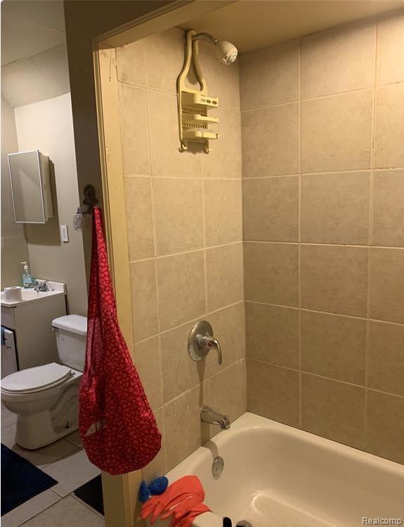 15100 Lesure St, Detroit, MI 48227 - full bathroom with bathtub / shower combination and tile patterned floors