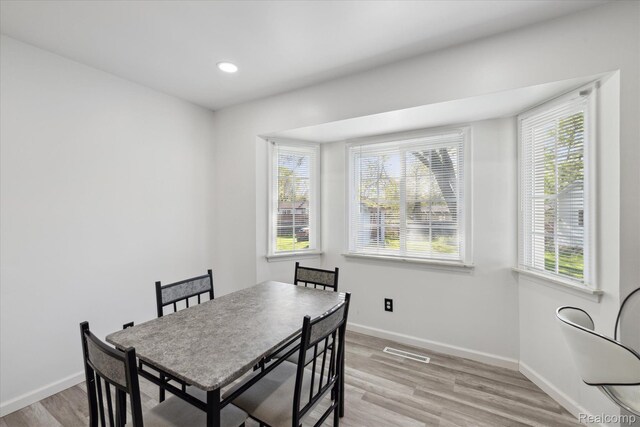4421 Lawnwood Ln, Burton, MI 48529 - photo 7