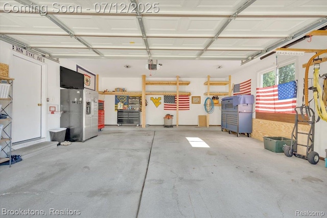 46655 Spruce Dr, Shelby Twp, MI 48315 - garage featuring a garage door opener