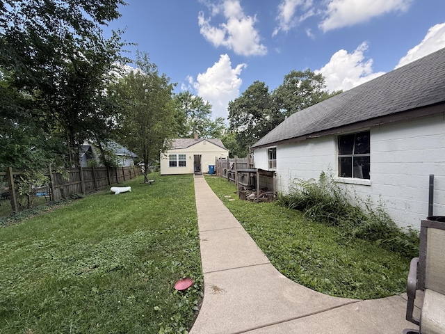 516 Cooper Ave, Kalamazoo, MI 49048 - view of yard