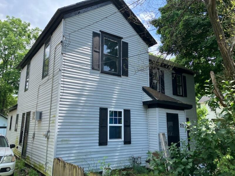 71 Mckinley Ave S, Battle Creek, MI 49017 - view of home's exterior