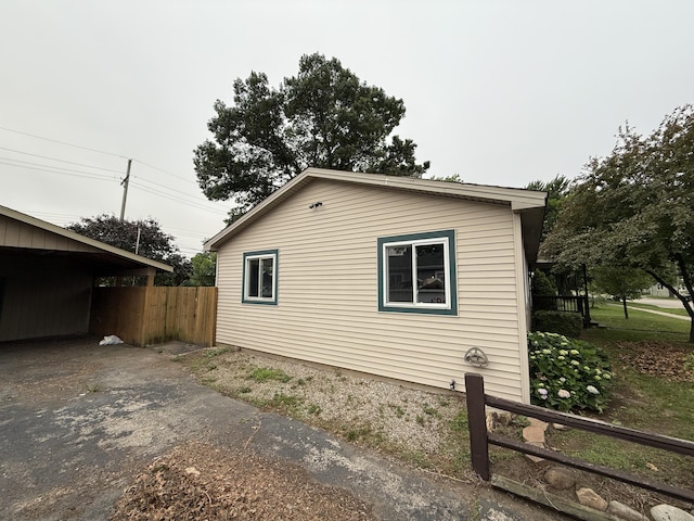 1414 Beard St, Port Huron, MI 48060 - view of side of home featuring driveway