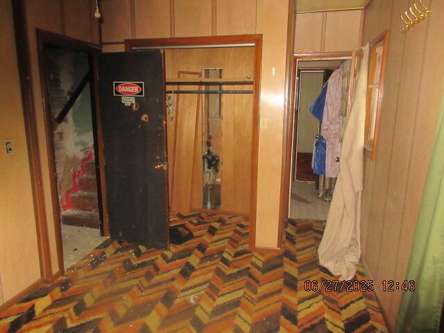84 Somerset Ave, Battle Creek, MI 49037 - view of hall