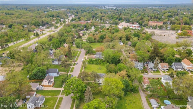 28 Stout St, Pontiac, MI 48341