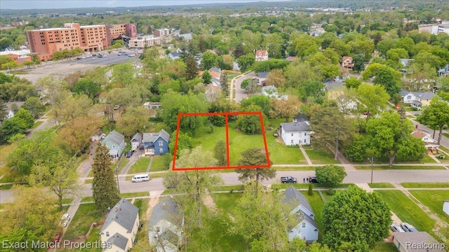 28 Stout St, Pontiac, MI 48341