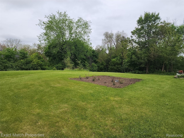 28 Stout St, Pontiac, MI 48341