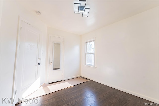 6101 Kenilworth St, Dearborn Heights, MI 48126 - photo 12